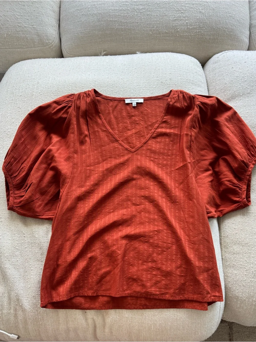 Madewell V-Neck Puff Sleeve Top in Rust